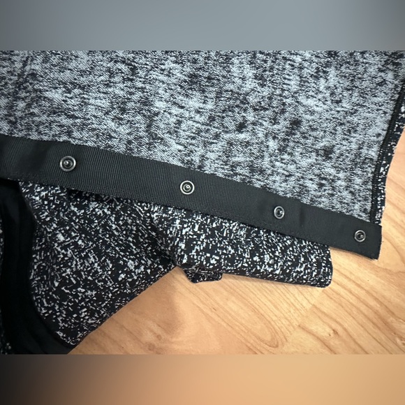 NWT Lululemon Vinyasa Wrap Scarf - Picture 2 of 8